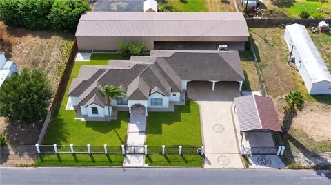 5003 Labrador Drive