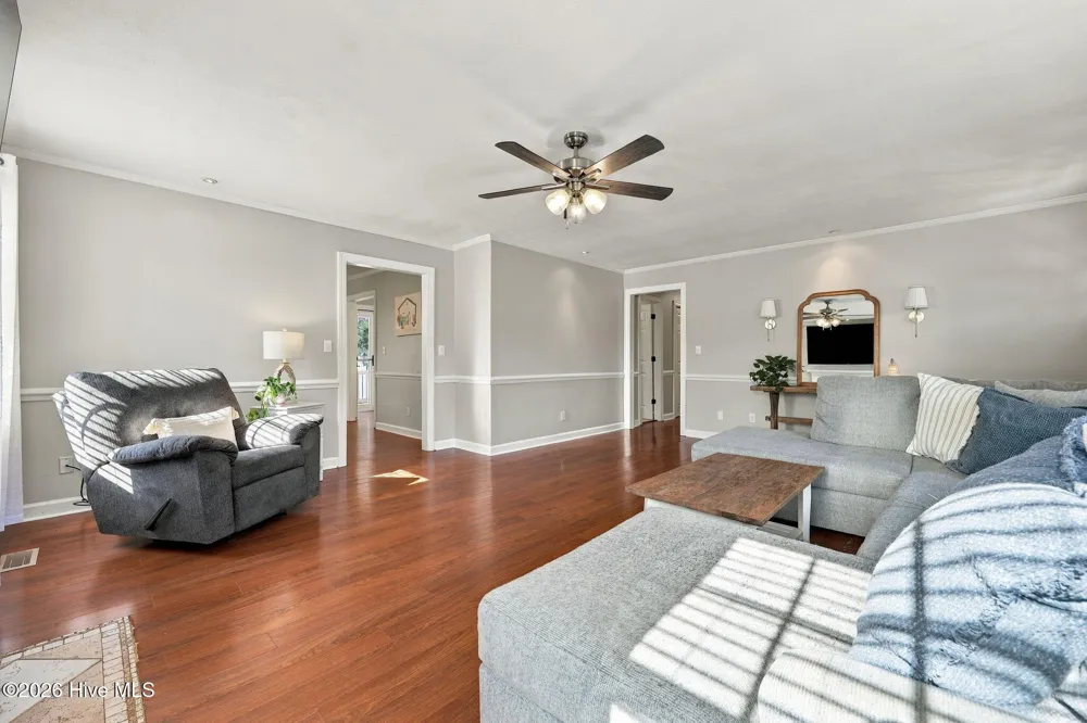 818 Winterfield Drive Winterville, NC 28590