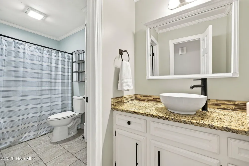 818 Winterfield Drive Winterville, NC 28590