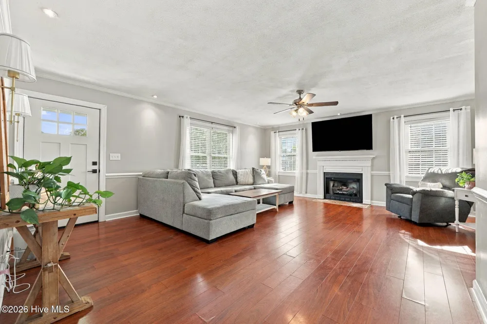 818 Winterfield Drive Winterville, NC 28590