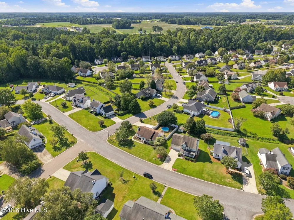 818 Winterfield Drive Winterville, NC 28590