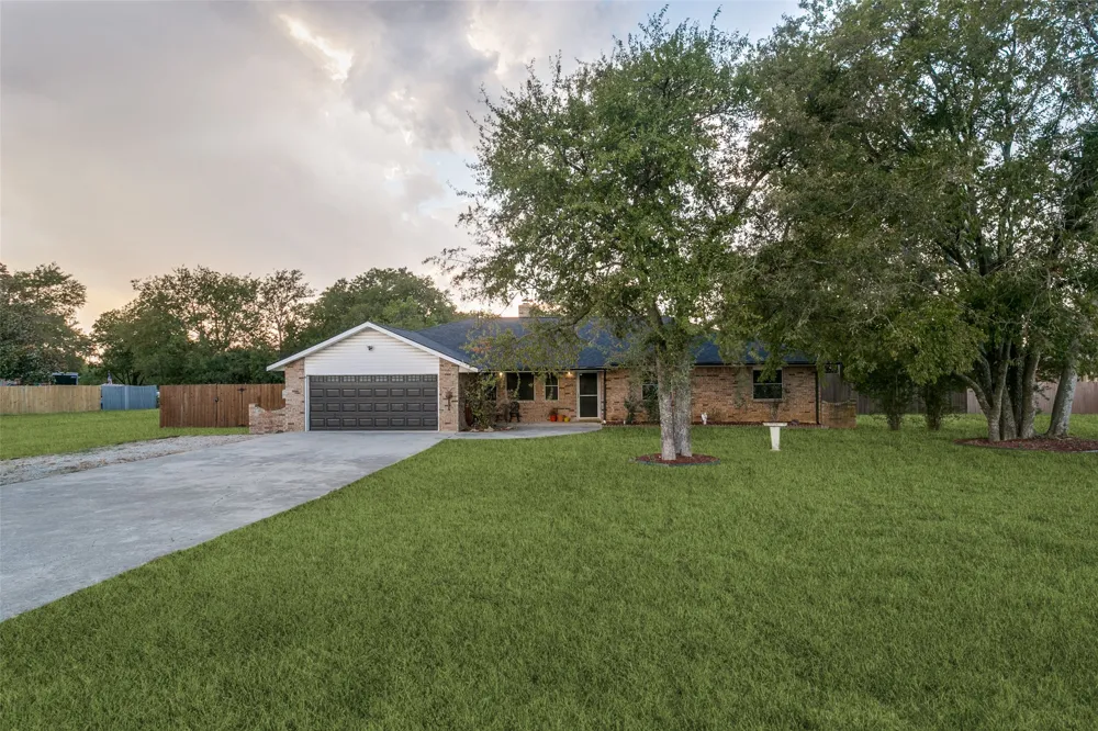 2400 S Bonnie Brae Street Denton, TX 76207