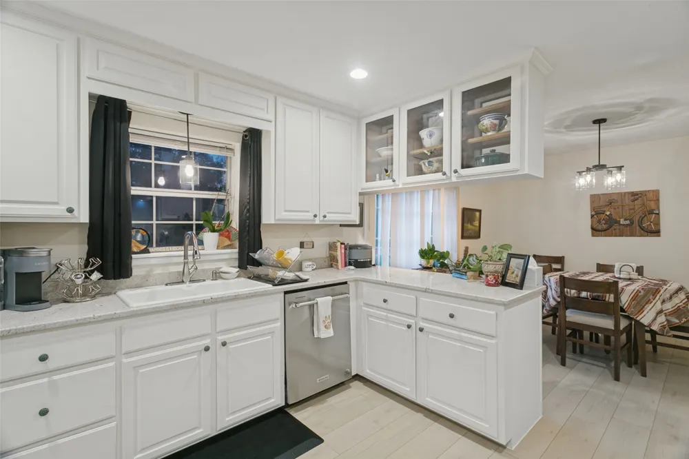 2400 S Bonnie Brae Street Denton, TX 76207
