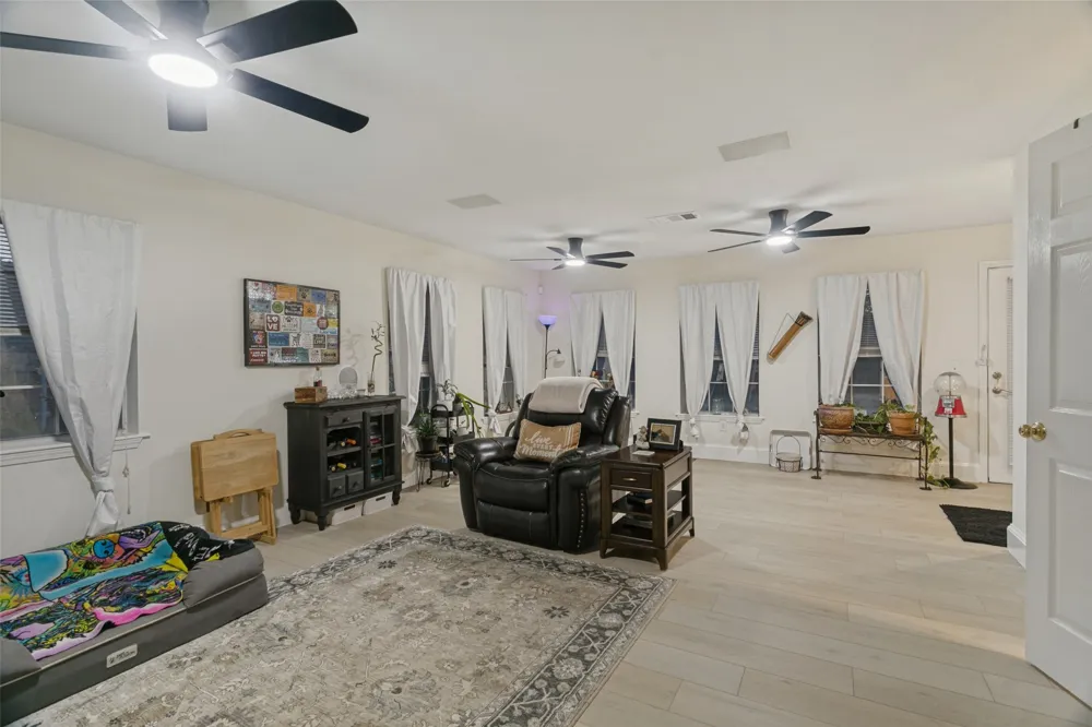 2400 S Bonnie Brae Street Denton, TX 76207