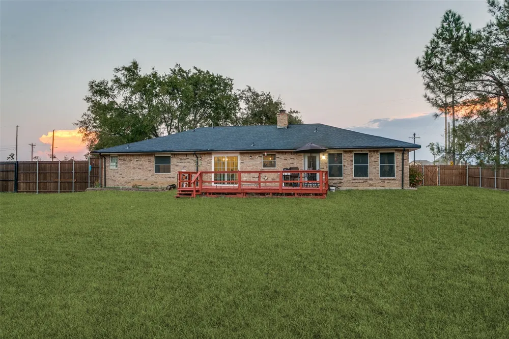 2400 S Bonnie Brae Street Denton, TX 76207