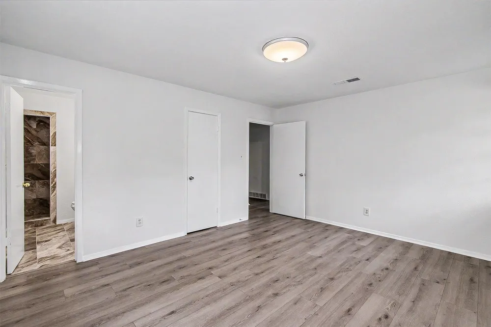 325 NW Suzanne Terrace Burleson, TX 76028