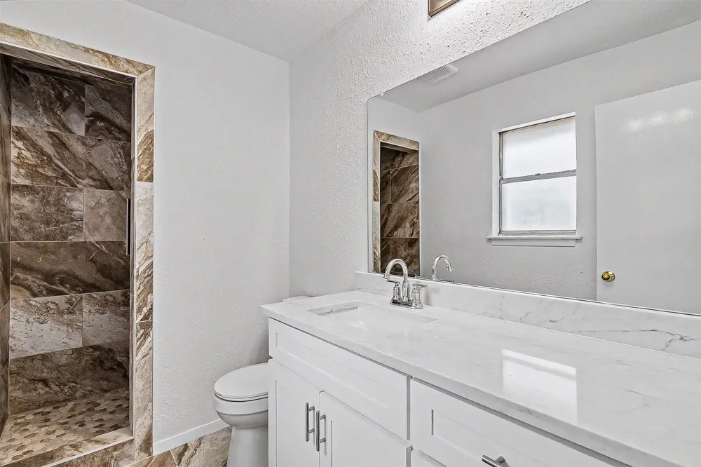 325 NW Suzanne Terrace Burleson, TX 76028