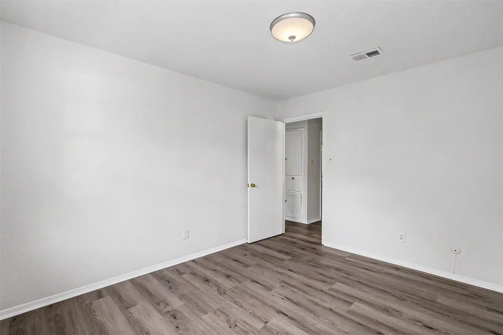 325 NW Suzanne Terrace Burleson, TX 76028