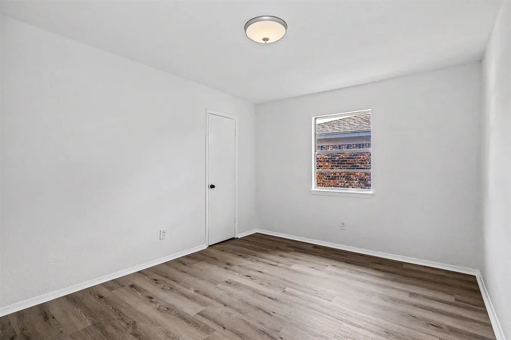 325 NW Suzanne Terrace Burleson, TX 76028