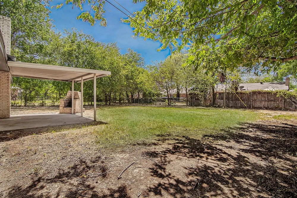 325 NW Suzanne Terrace Burleson, TX 76028