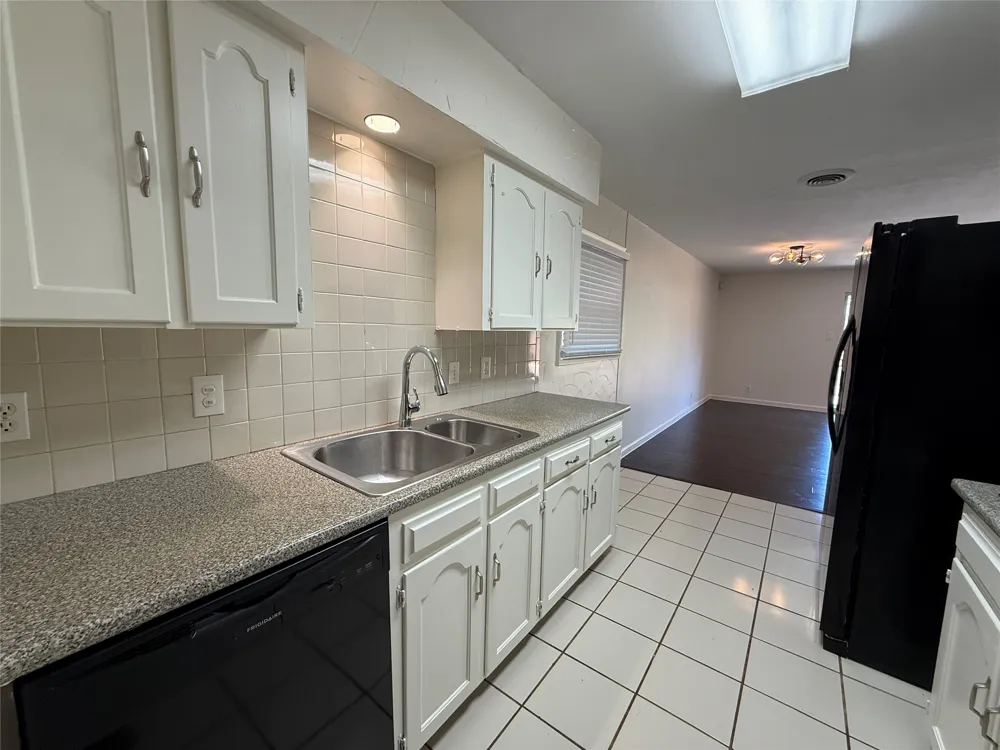818 Fontana Avenue Richardson, TX 75080