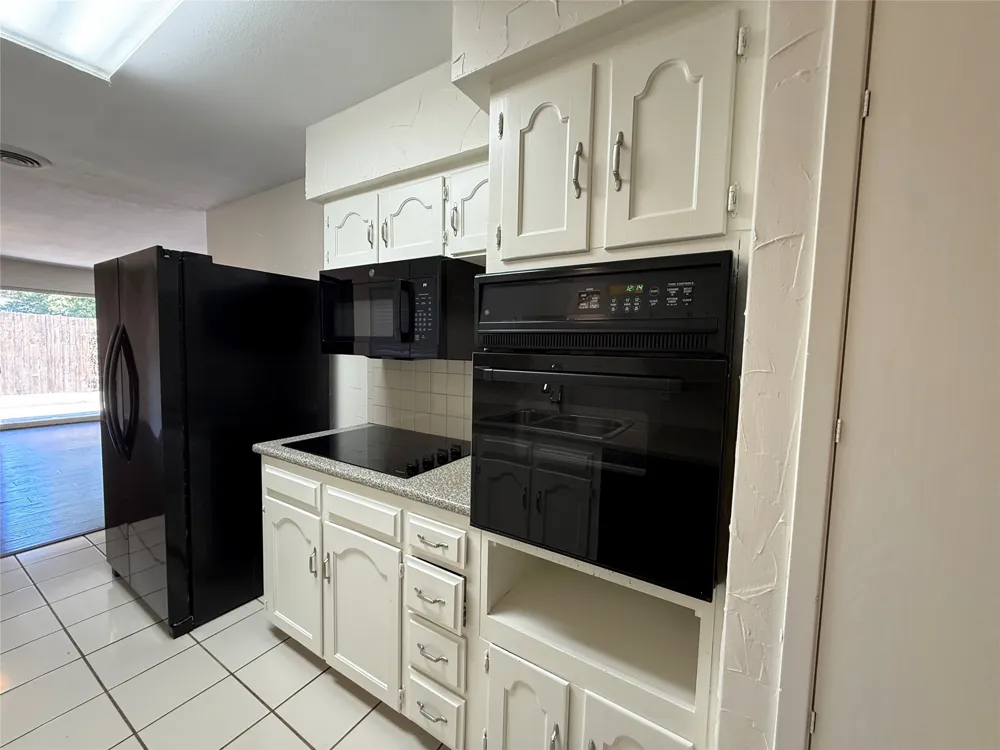 818 Fontana Avenue Richardson, TX 75080