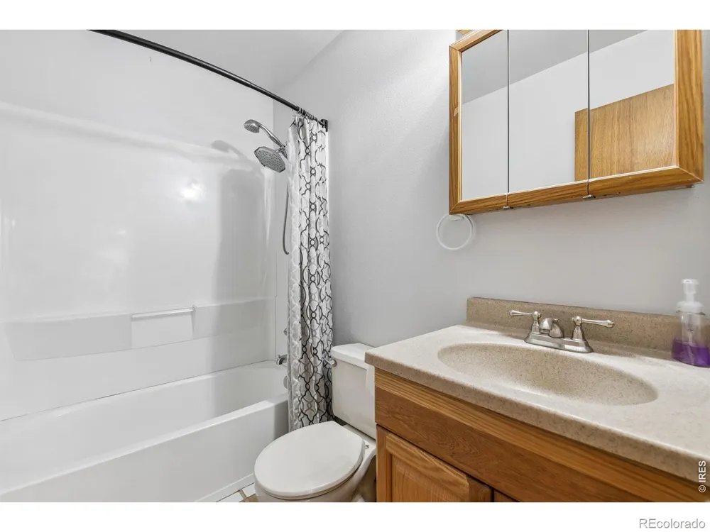 906 Foothills Court Windsor, CO 80550