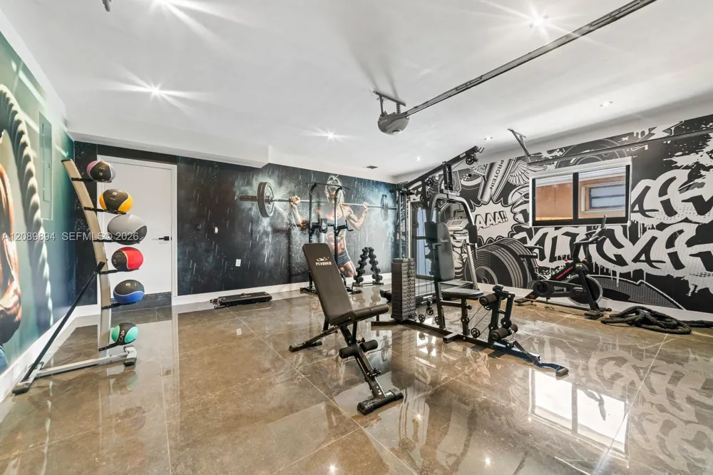 7015 Augusta Dr #1 Hialeah, FL 33015