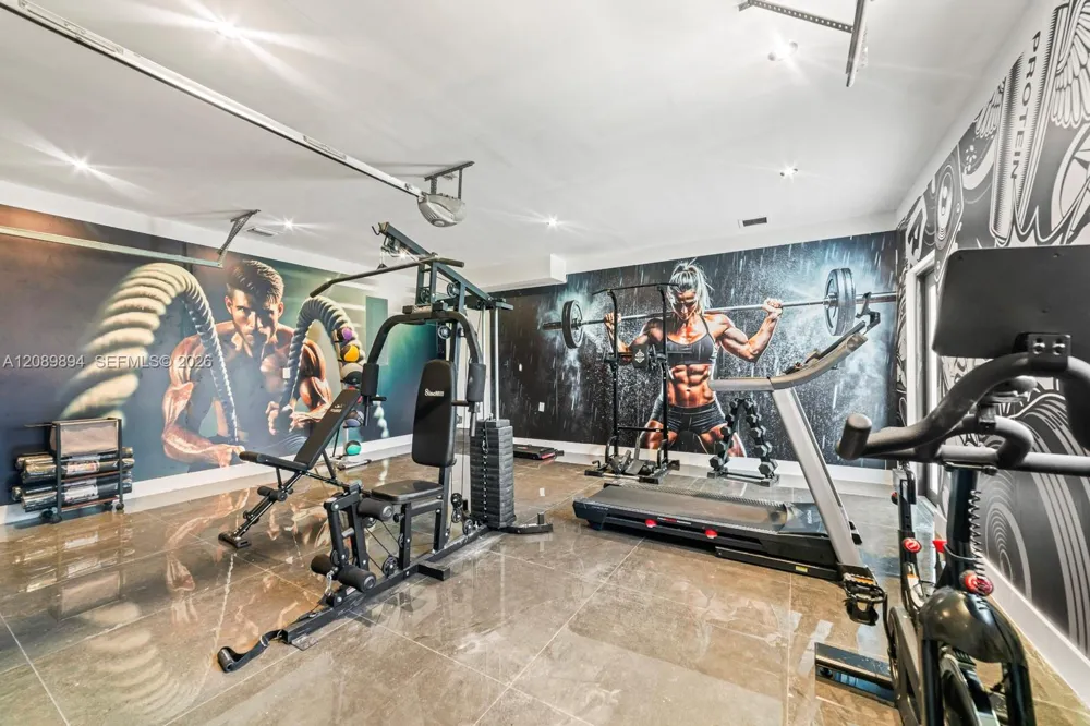 7015 Augusta Dr #1 Hialeah, FL 33015