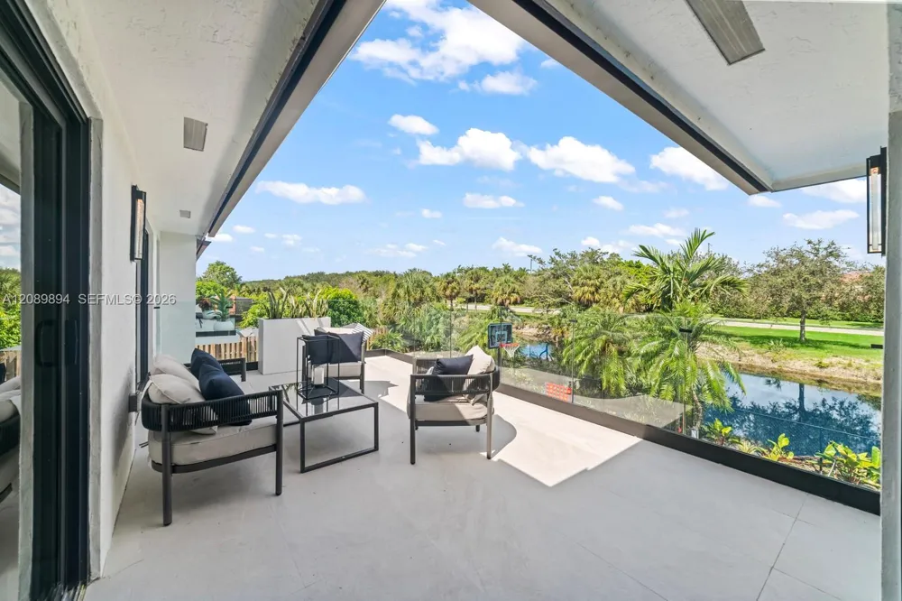 7015 Augusta Dr #1 Hialeah, FL 33015