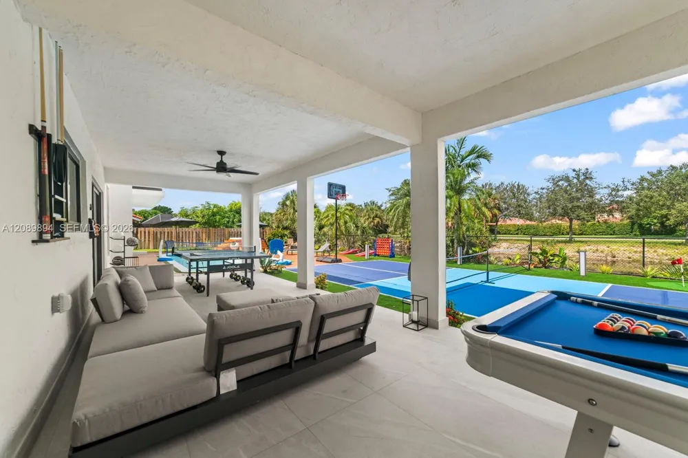 7015 Augusta Dr #1 Hialeah, FL 33015