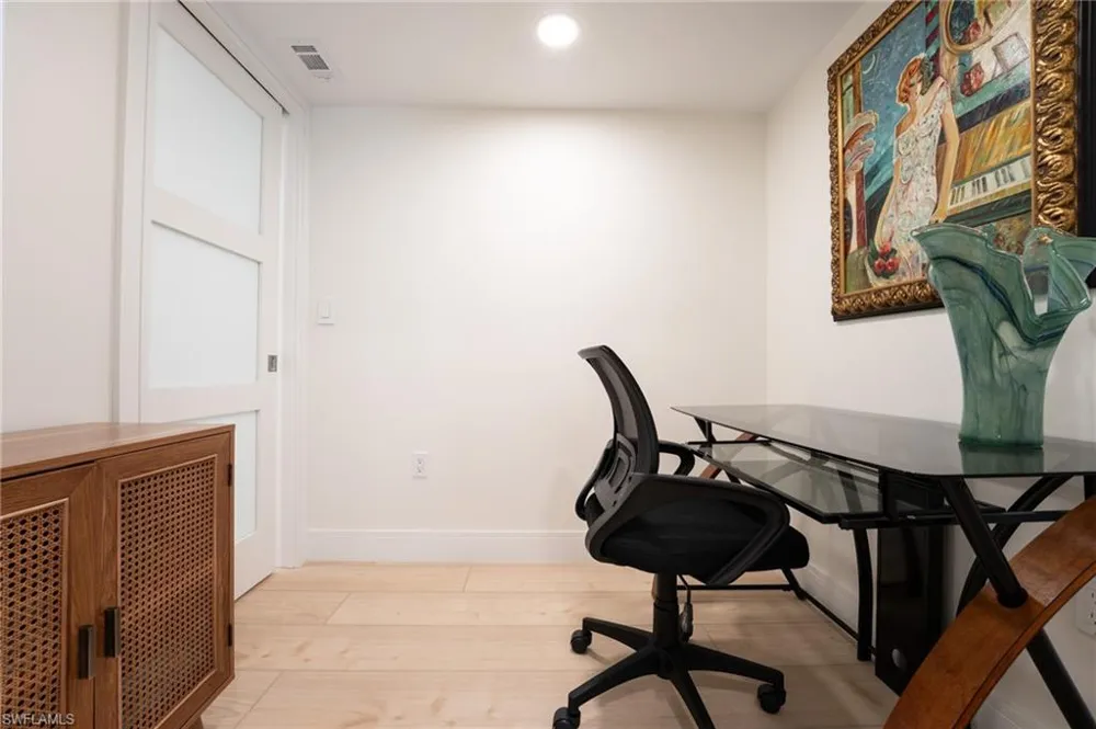 360 10th Avenue S #B100 Naples, FL 34102