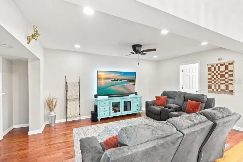 2313 CARROLL PLACE Tampa, FL 33612
