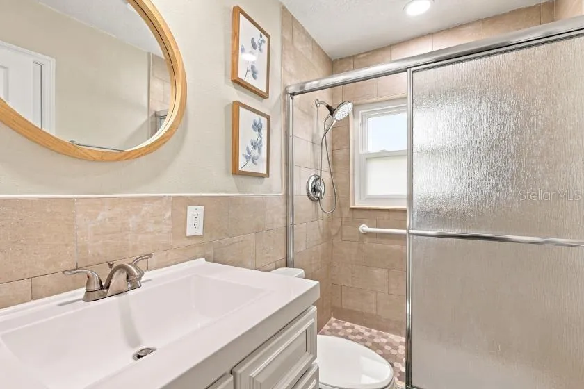 2313 CARROLL PLACE Tampa, FL 33612