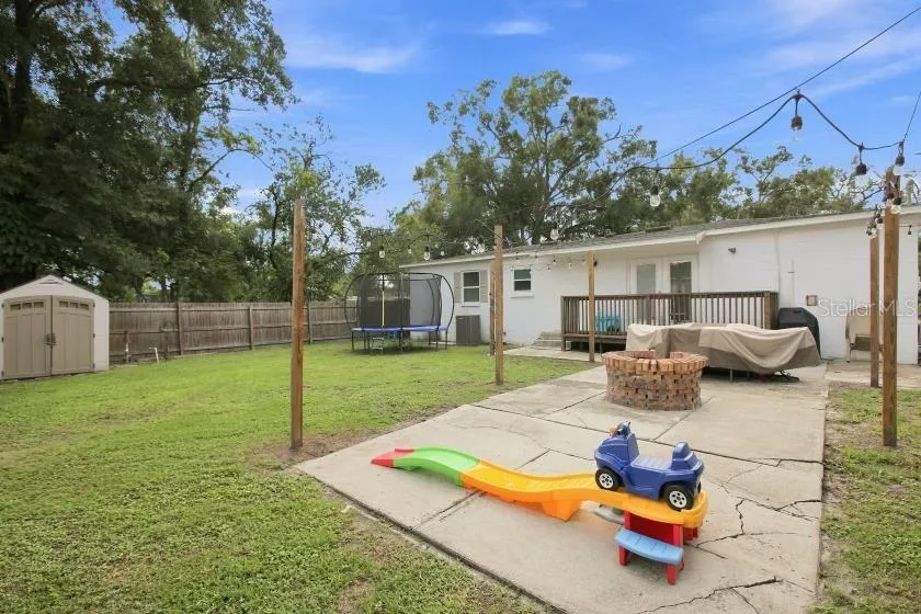 2313 CARROLL PLACE Tampa, FL 33612