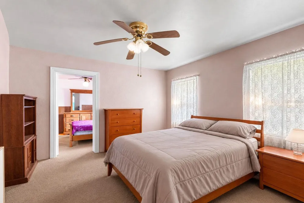 1124 54TH AVENUE St Petersburg, FL 33703