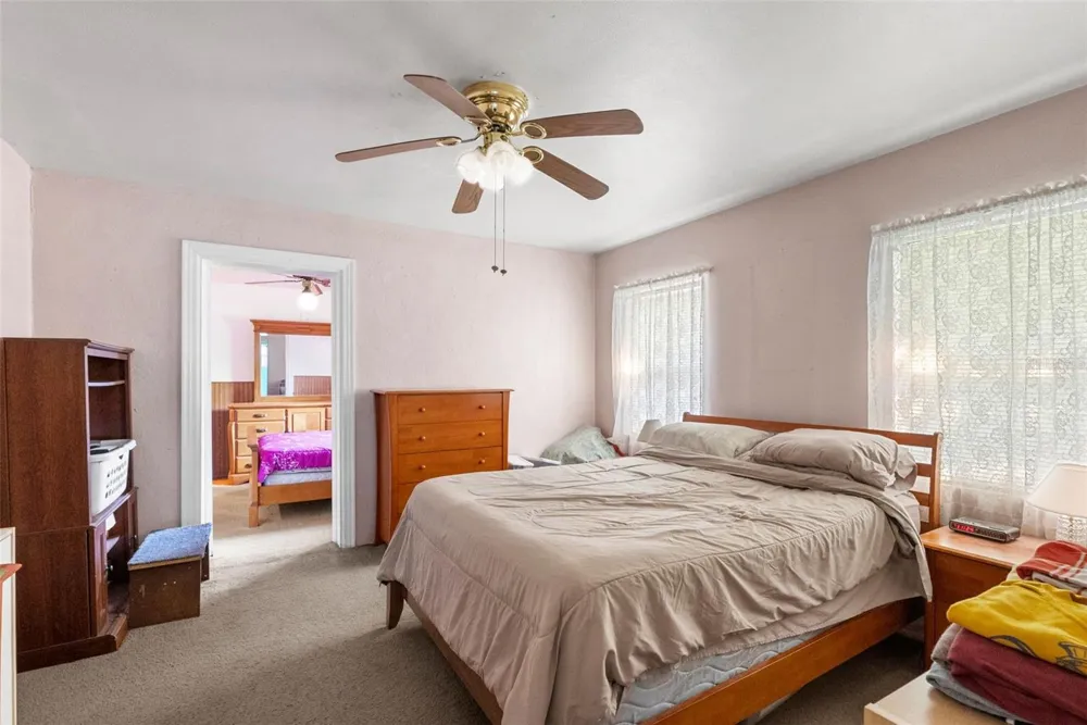 1124 54TH AVENUE St Petersburg, FL 33703