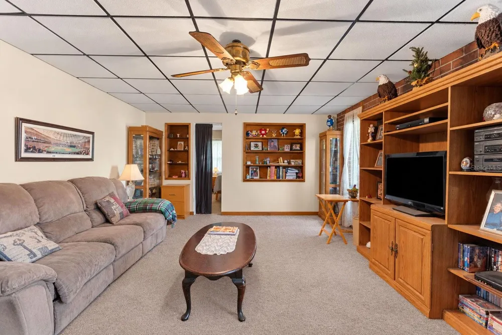 1124 54TH AVENUE St Petersburg, FL 33703