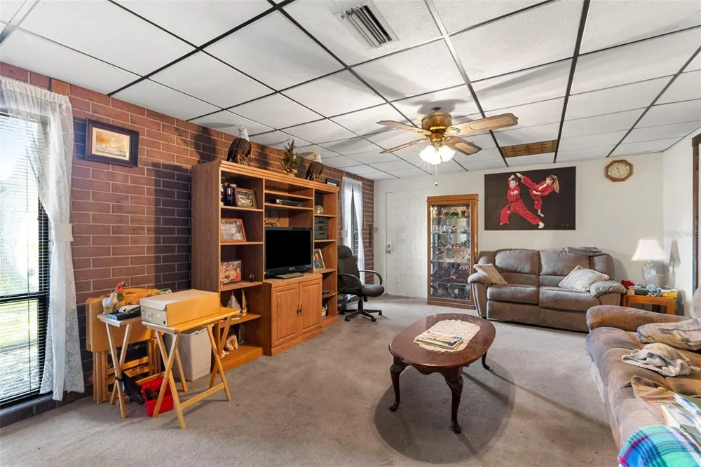1124 54TH AVENUE St Petersburg, FL 33703