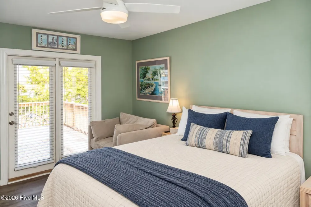 2330 W Beach Drive Oak Island, NC 28465