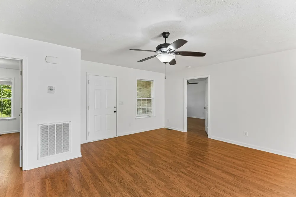 1909 Susan Rd Columbia, TN 38401