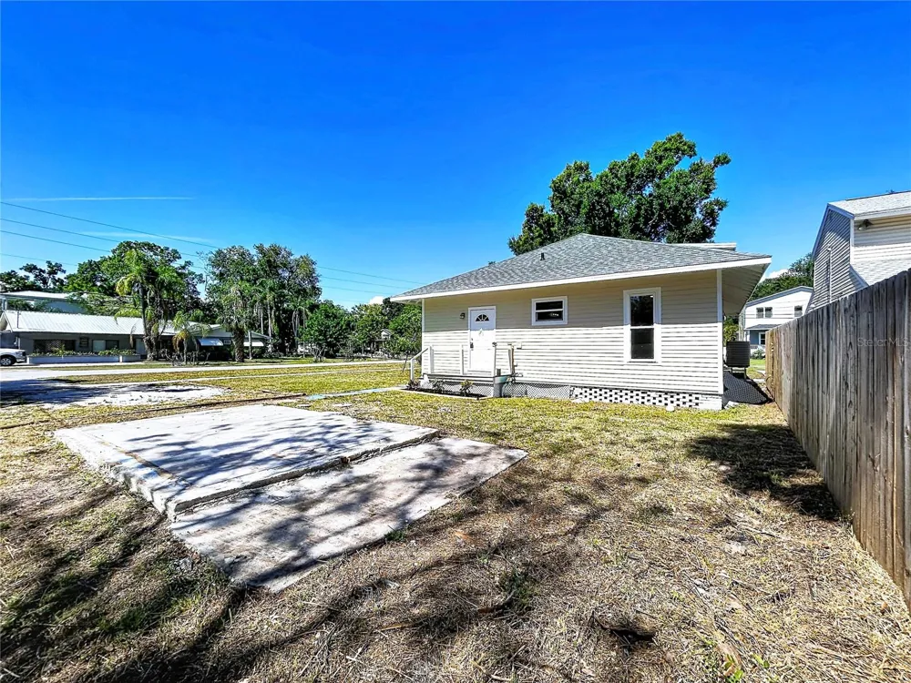 313 JEFFERSON AVENUE S Oldsmar, FL 34677