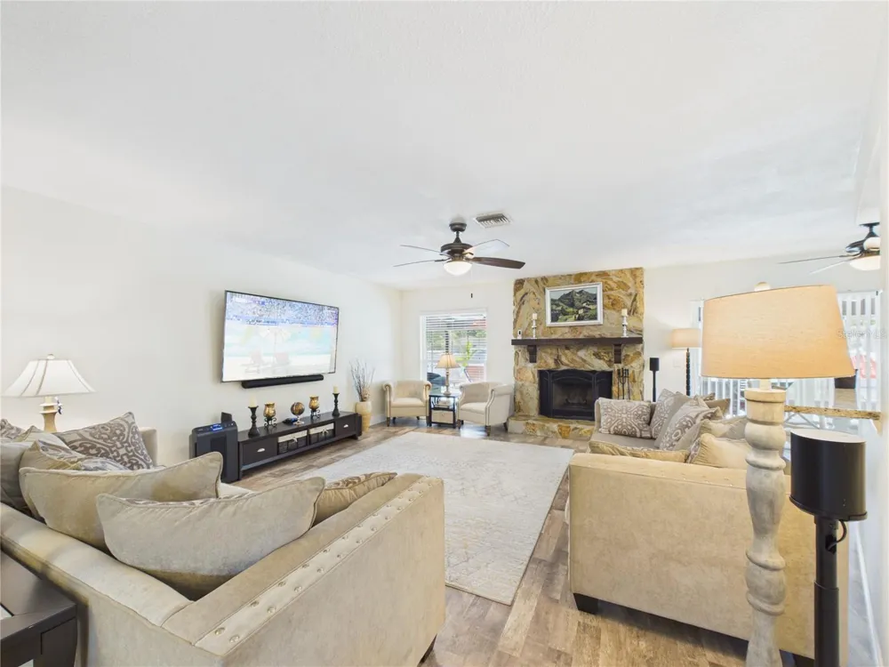 16004 EAGLE RIVER WAY Tampa, FL 33624