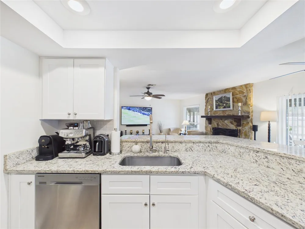 16004 EAGLE RIVER WAY Tampa, FL 33624
