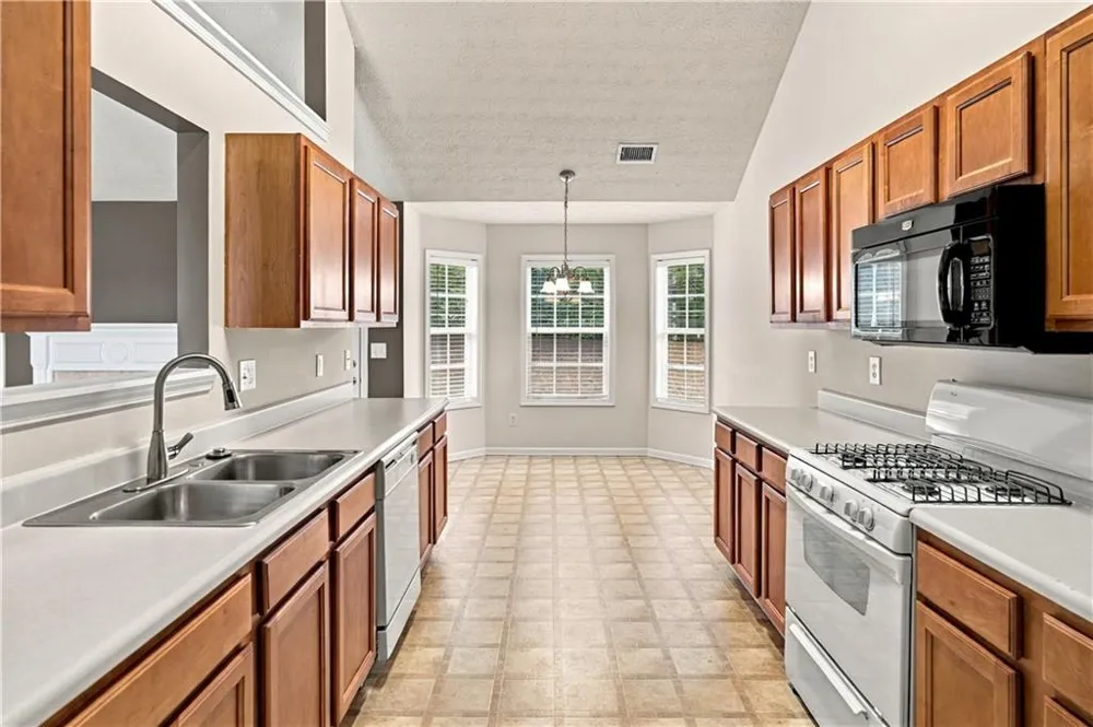 6010 Ambercrest Court Buford, GA 30518