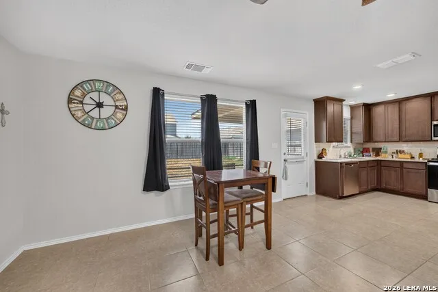 2536 Hiddenbrooke Trace Seguin, TX 78155