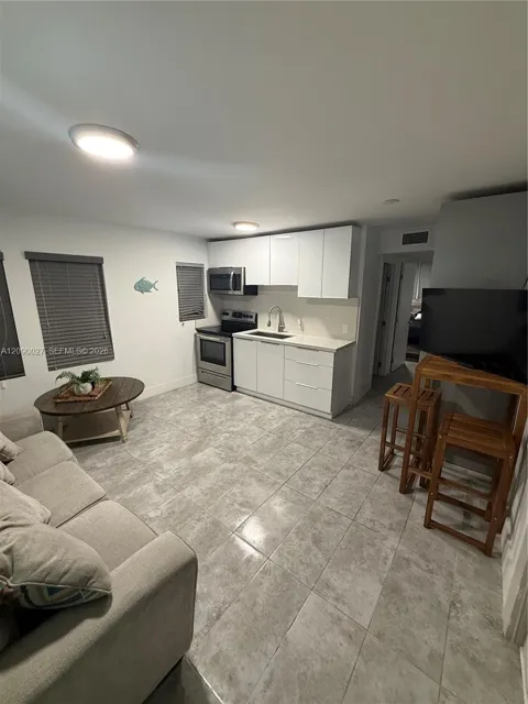 2020 Washington St #3