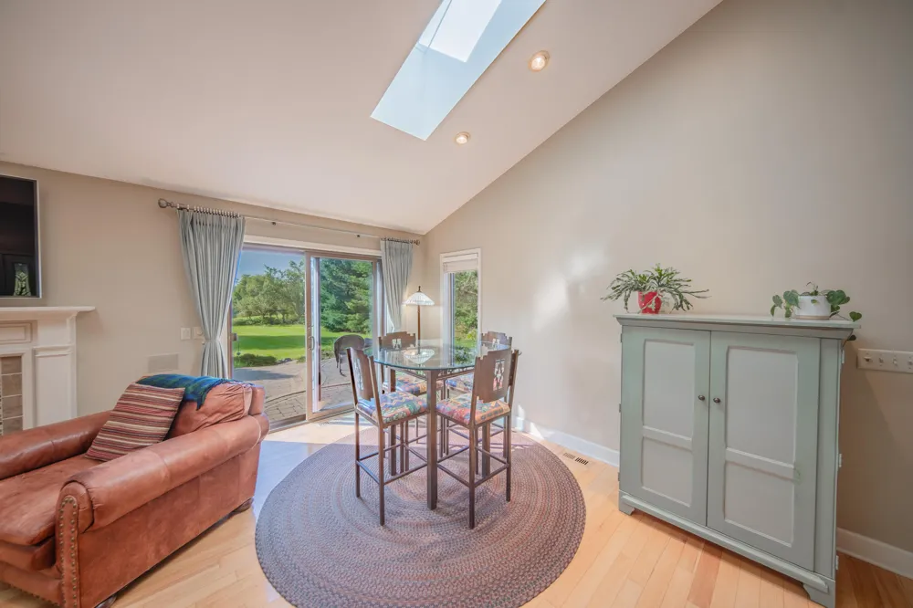1335 Silo Ridge Drive Ann Arbor, MI 48108