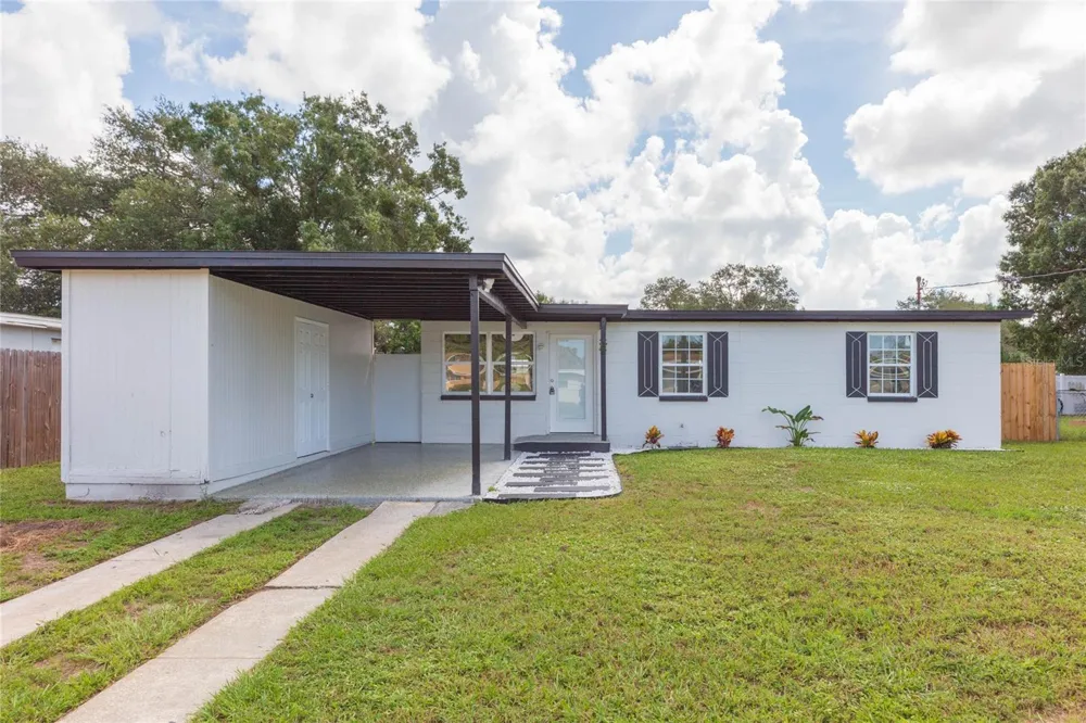 5016 S 86TH STREET Tampa, FL 33619