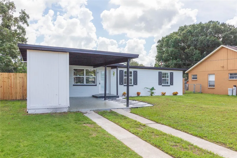 5016 S 86TH STREET Tampa, FL 33619