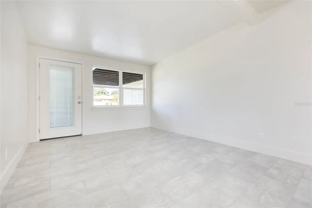5016 S 86TH STREET Tampa, FL 33619