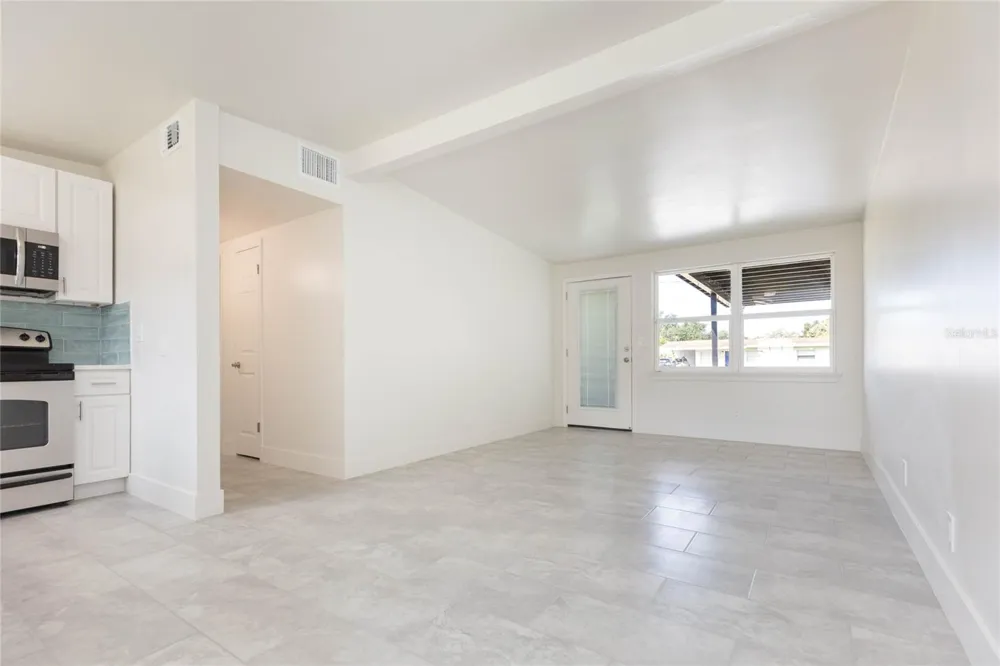 5016 S 86TH STREET Tampa, FL 33619