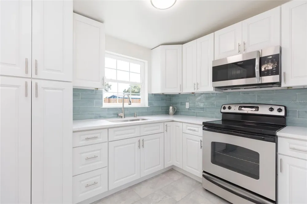 5016 S 86TH STREET Tampa, FL 33619