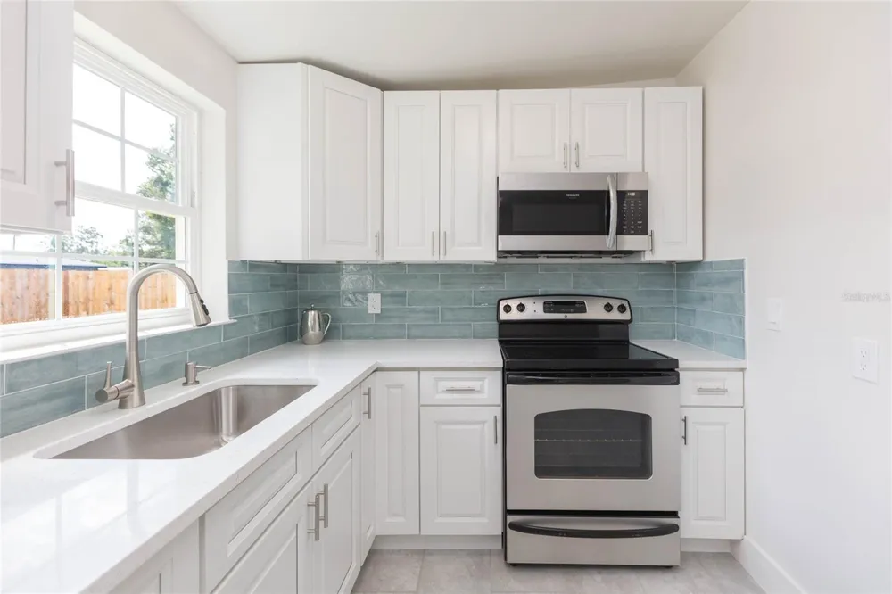 5016 S 86TH STREET Tampa, FL 33619