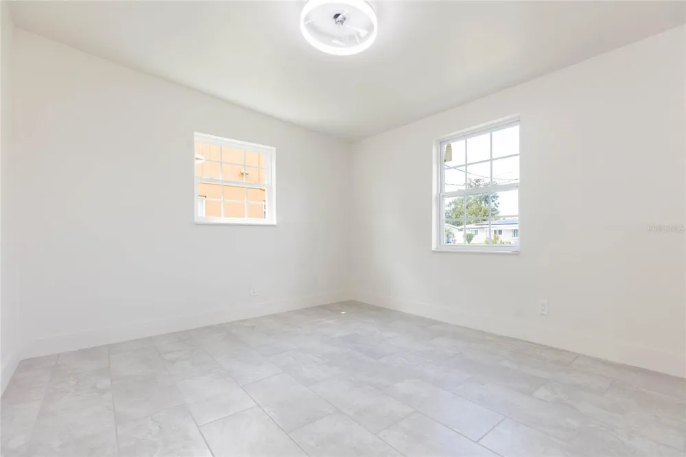 5016 S 86TH STREET Tampa, FL 33619