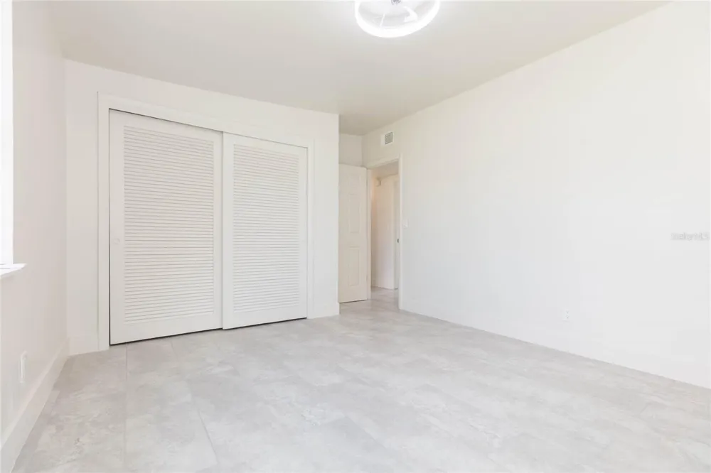5016 S 86TH STREET Tampa, FL 33619