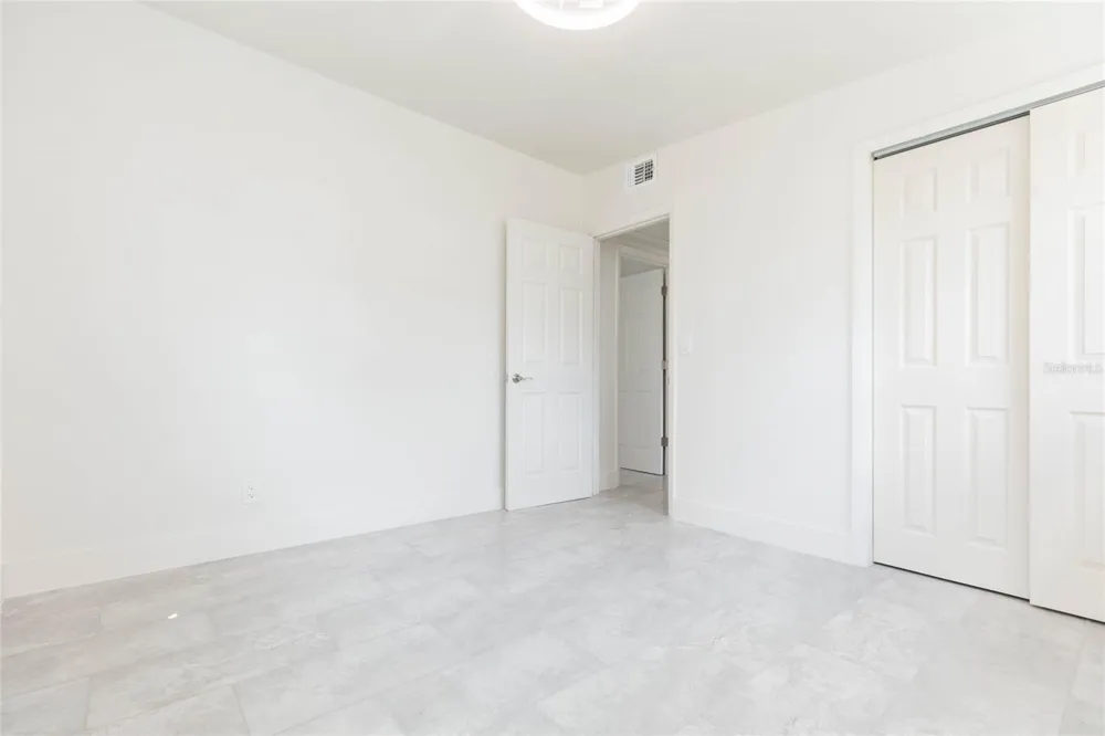 5016 S 86TH STREET Tampa, FL 33619