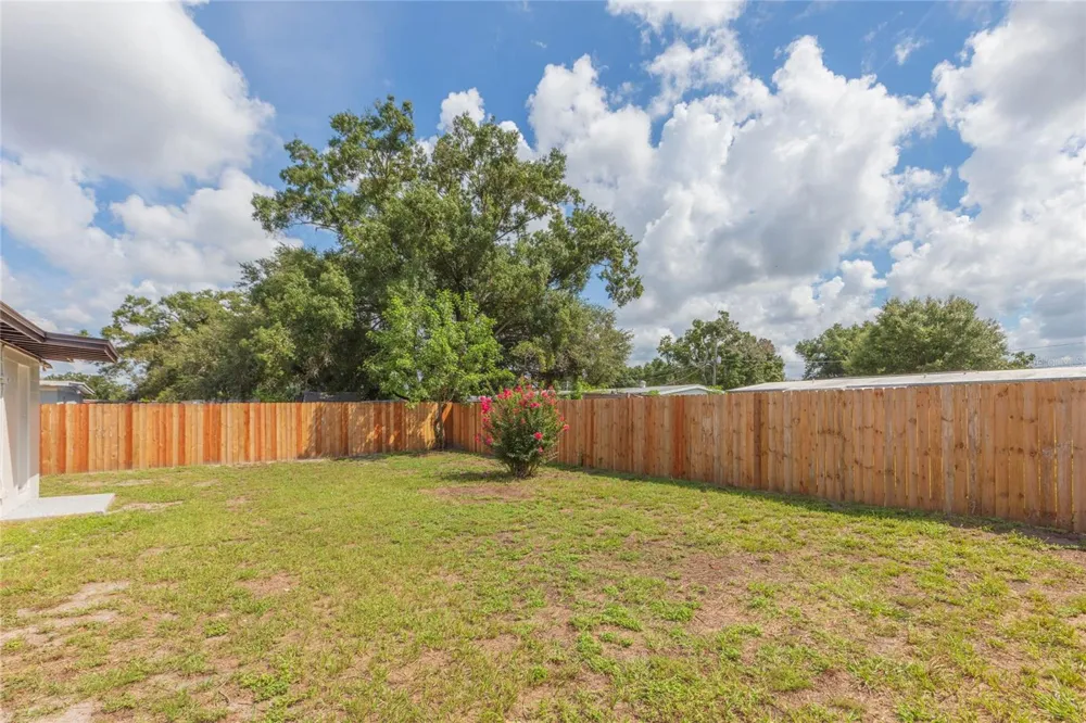 5016 S 86TH STREET Tampa, FL 33619