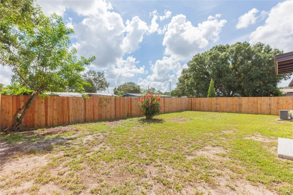 5016 S 86TH STREET Tampa, FL 33619