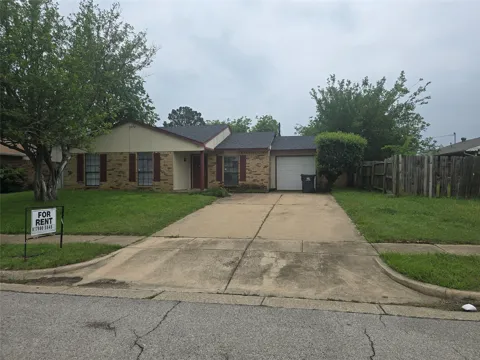 820 Lawndale Drive